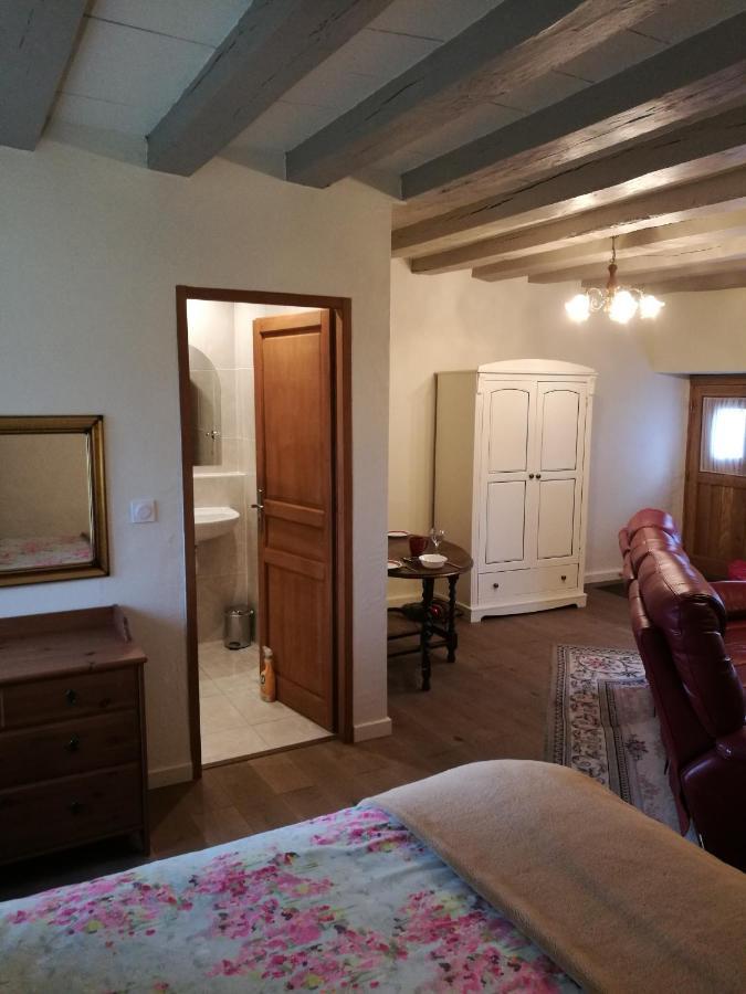 Chez Pastuso Bed & Breakfast Brigueil-le-Chantre Luaran gambar